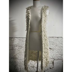 Long boho shag sweater vest / 60’s / 70’s vibe